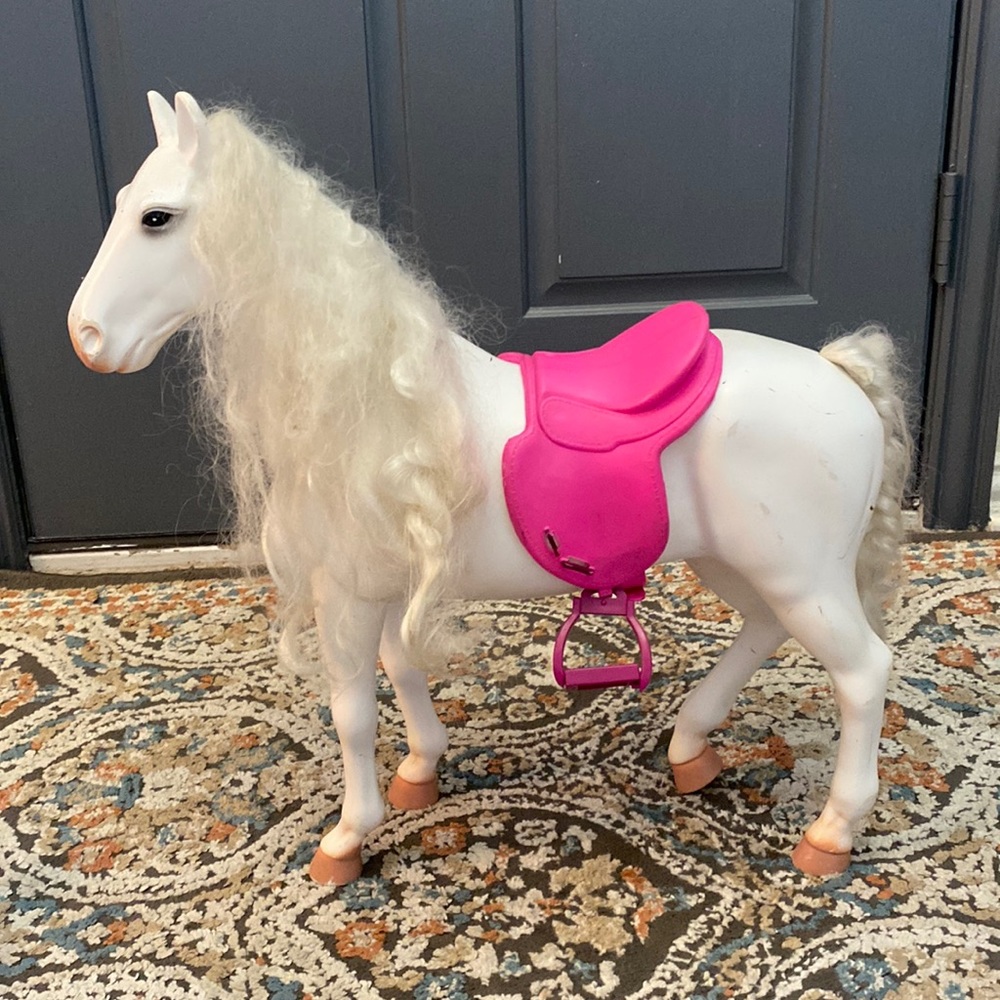 💕🤍Our generation white horse🤍💕